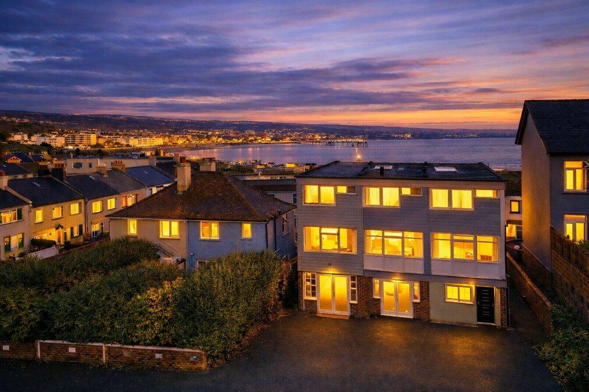 Cliff Road, Paignton, TQ4